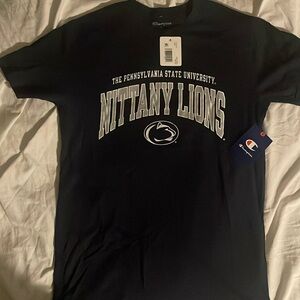 Medium PennState Shirt